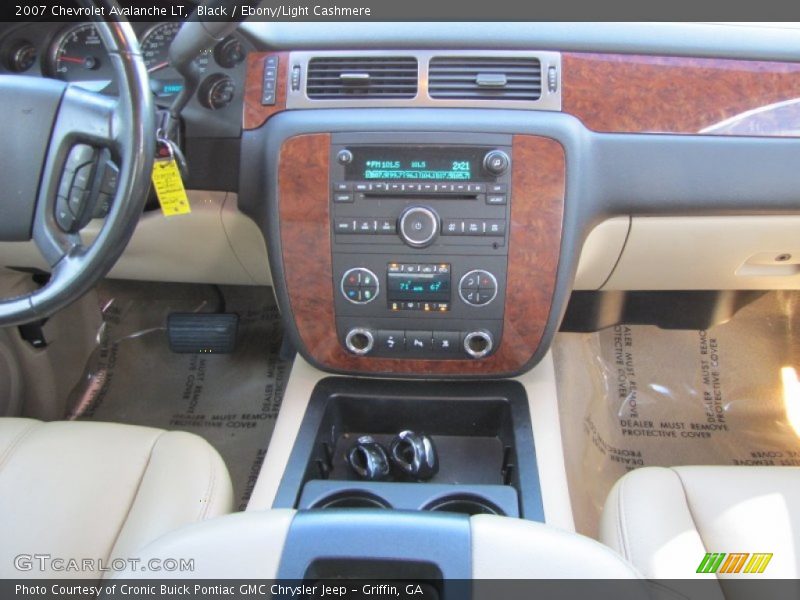 Black / Ebony/Light Cashmere 2007 Chevrolet Avalanche LT