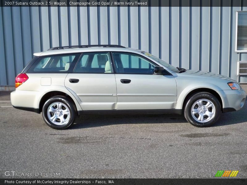 Champagne Gold Opal / Warm Ivory Tweed 2007 Subaru Outback 2.5i Wagon