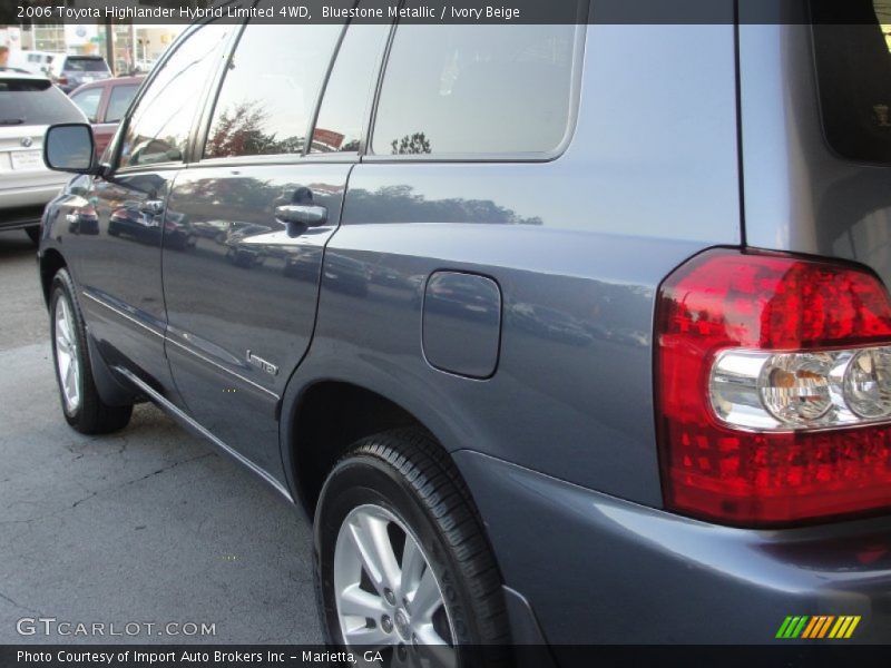 Bluestone Metallic / Ivory Beige 2006 Toyota Highlander Hybrid Limited 4WD