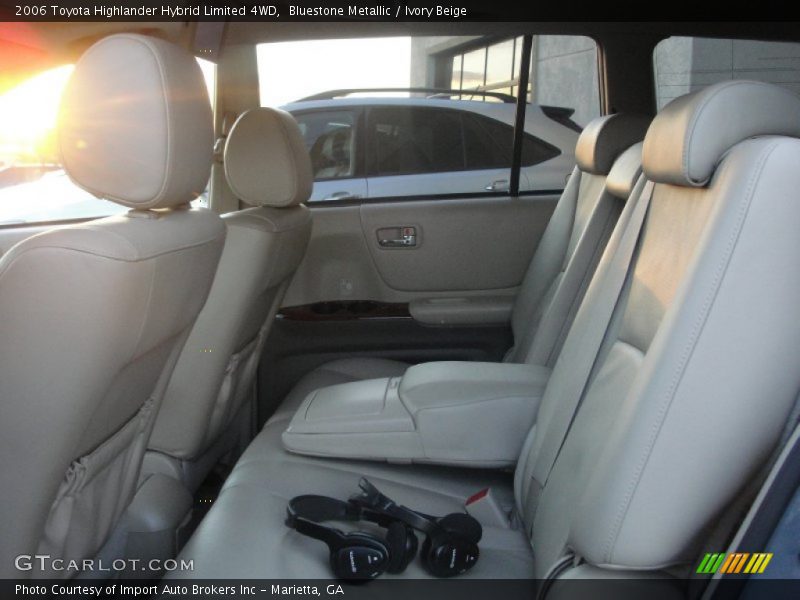Bluestone Metallic / Ivory Beige 2006 Toyota Highlander Hybrid Limited 4WD