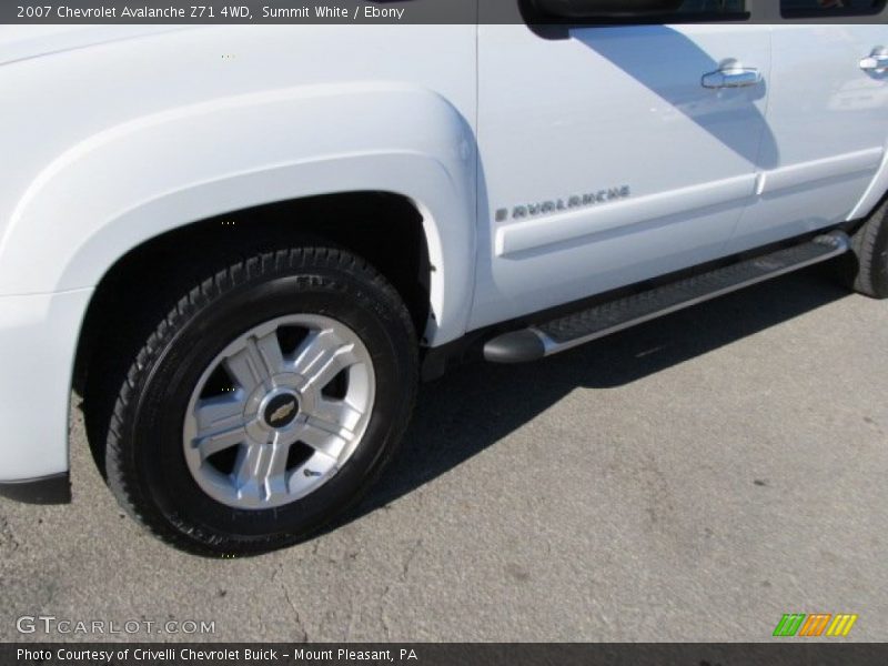 Summit White / Ebony 2007 Chevrolet Avalanche Z71 4WD