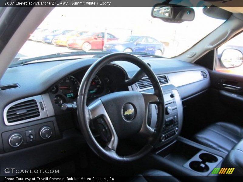 Summit White / Ebony 2007 Chevrolet Avalanche Z71 4WD