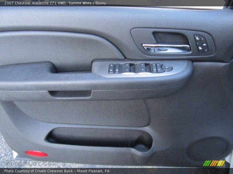 Summit White / Ebony 2007 Chevrolet Avalanche Z71 4WD