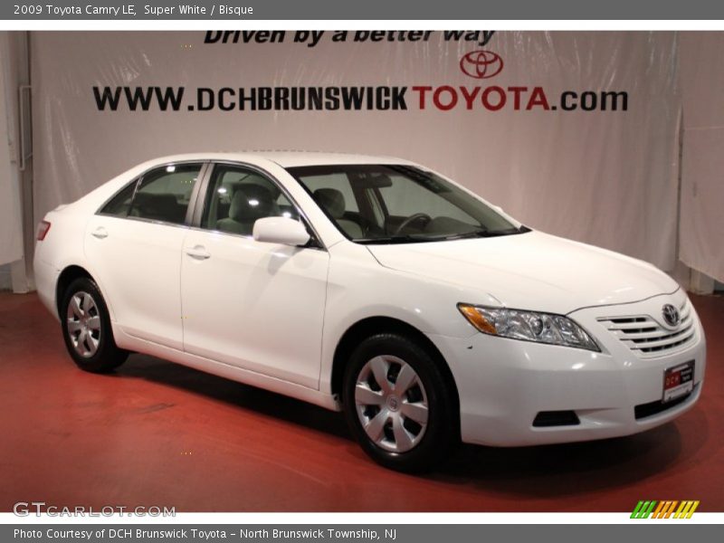 Super White / Bisque 2009 Toyota Camry LE