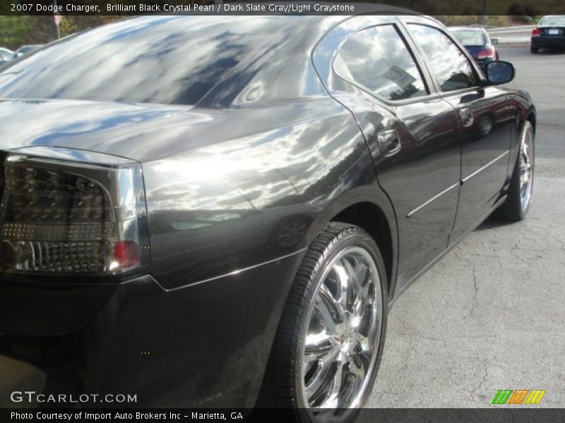 Brilliant Black Crystal Pearl / Dark Slate Gray/Light Graystone 2007 Dodge Charger