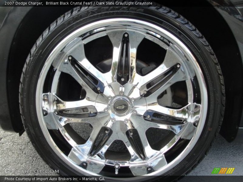 Custom Wheels of 2007 Charger 