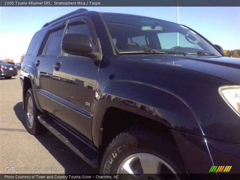 Stratosphere Mica / Taupe 2005 Toyota 4Runner SR5