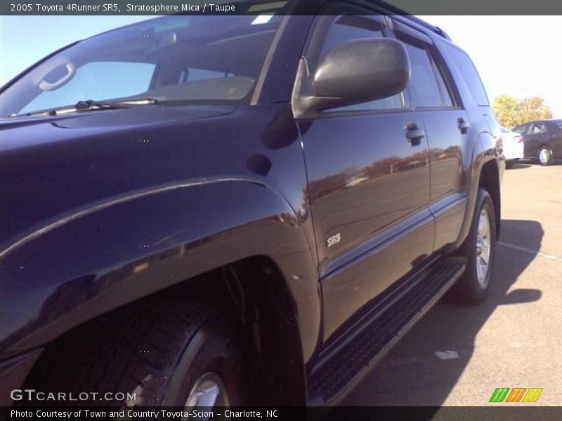 Stratosphere Mica / Taupe 2005 Toyota 4Runner SR5