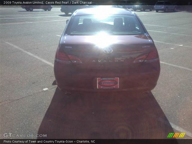 Cassis Red Pearl / Dark Charcoal 2009 Toyota Avalon Limited
