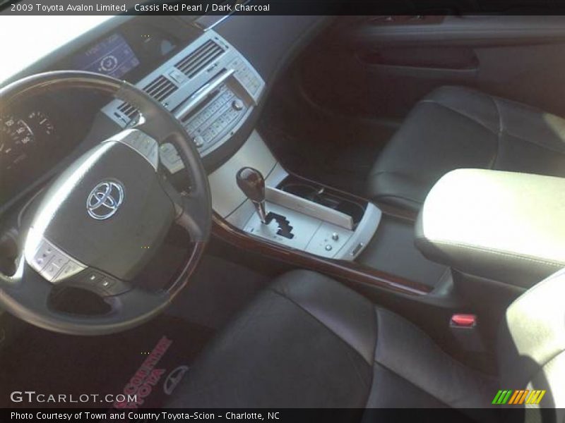 Cassis Red Pearl / Dark Charcoal 2009 Toyota Avalon Limited
