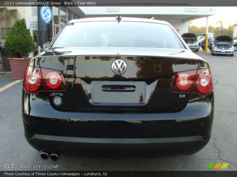 Black / Titan Black 2010 Volkswagen Jetta SE Sedan