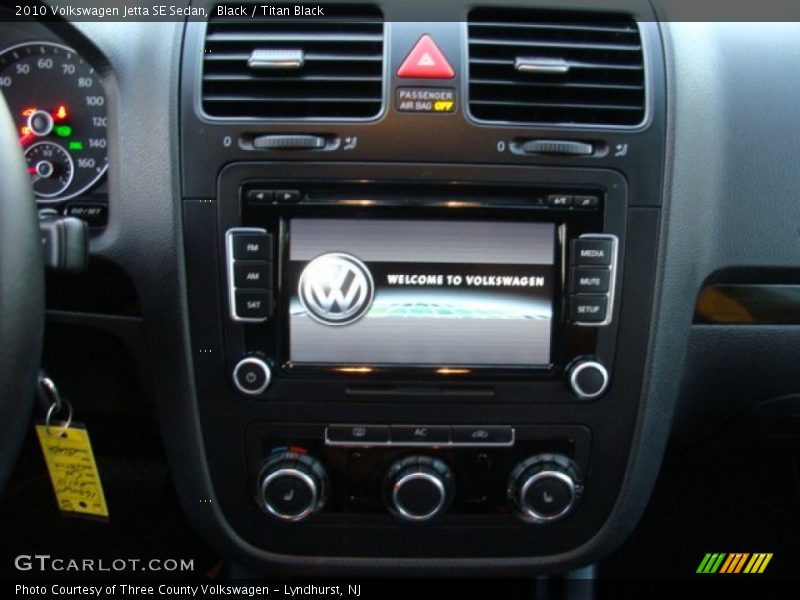 Black / Titan Black 2010 Volkswagen Jetta SE Sedan
