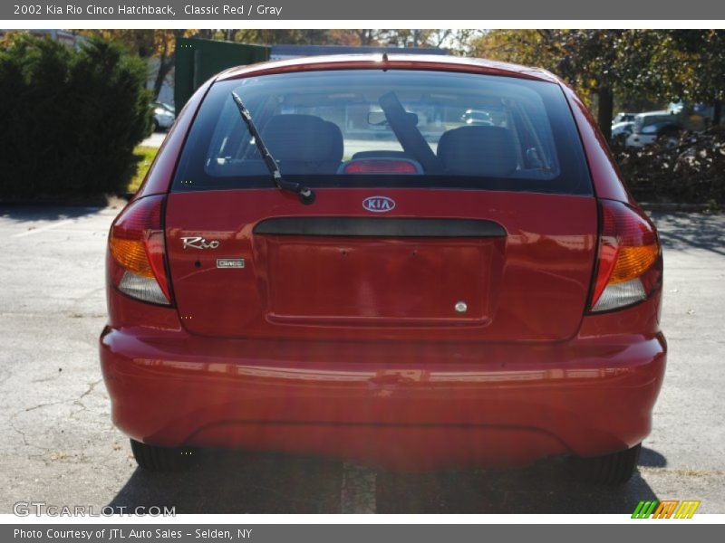 Classic Red / Gray 2002 Kia Rio Cinco Hatchback