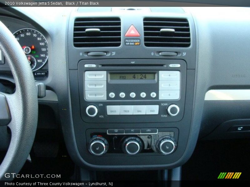 Black / Titan Black 2010 Volkswagen Jetta S Sedan