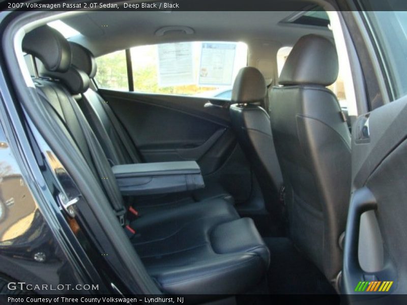 Deep Black / Black 2007 Volkswagen Passat 2.0T Sedan