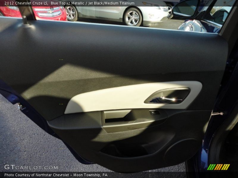 Blue Topaz Metallic / Jet Black/Medium Titanium 2012 Chevrolet Cruze LS