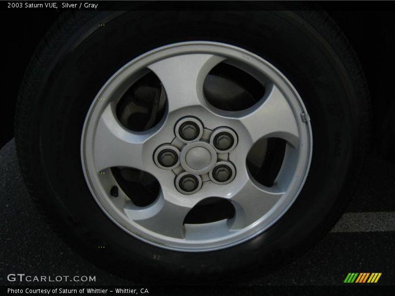 Silver / Gray 2003 Saturn VUE