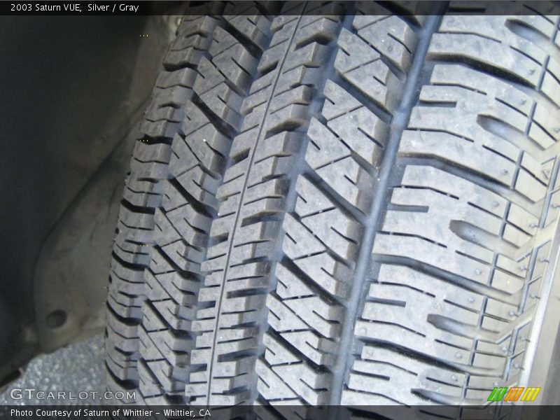 Silver / Gray 2003 Saturn VUE