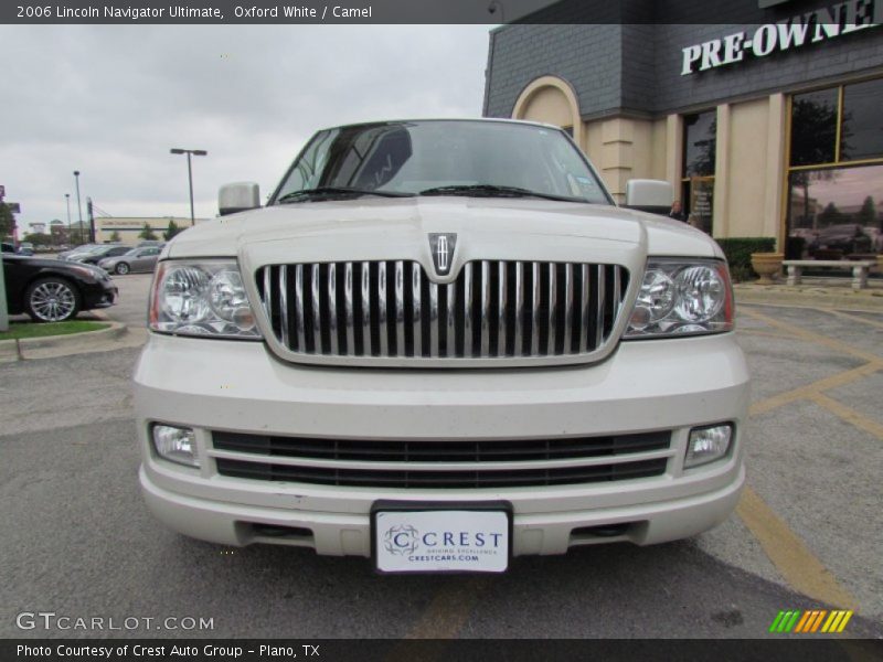 Oxford White / Camel 2006 Lincoln Navigator Ultimate