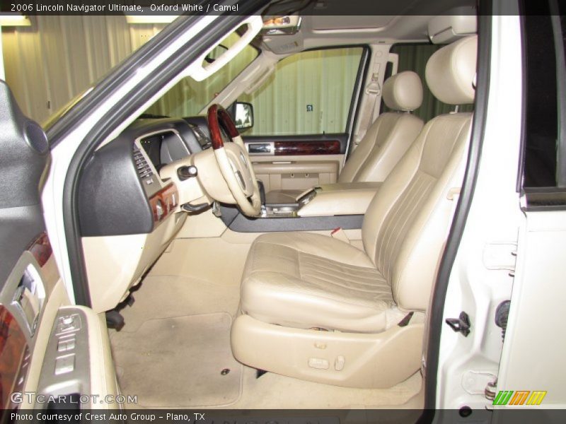 Oxford White / Camel 2006 Lincoln Navigator Ultimate