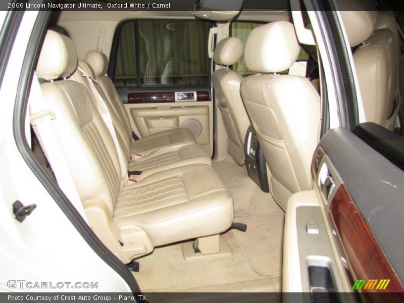 Oxford White / Camel 2006 Lincoln Navigator Ultimate