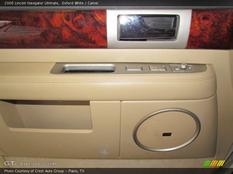 Oxford White / Camel 2006 Lincoln Navigator Ultimate