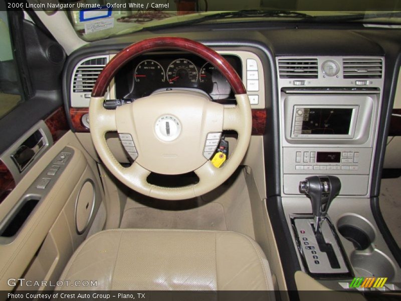 Oxford White / Camel 2006 Lincoln Navigator Ultimate
