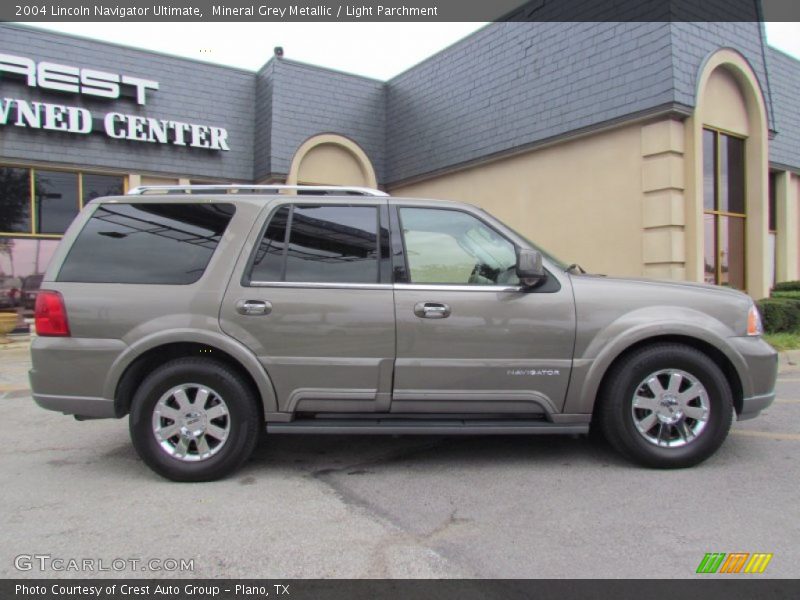 Mineral Grey Metallic / Light Parchment 2004 Lincoln Navigator Ultimate