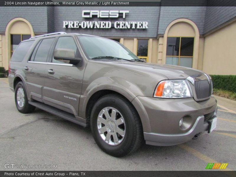 Mineral Grey Metallic / Light Parchment 2004 Lincoln Navigator Ultimate