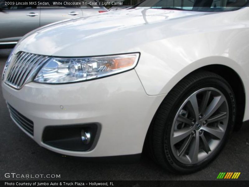 White Chocolate Tri-Coat / Light Camel 2009 Lincoln MKS Sedan