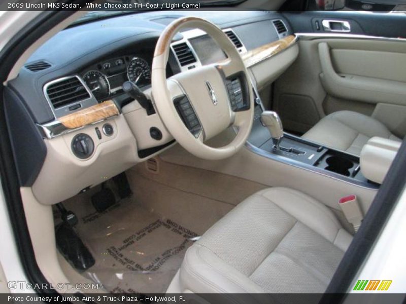 White Chocolate Tri-Coat / Light Camel 2009 Lincoln MKS Sedan