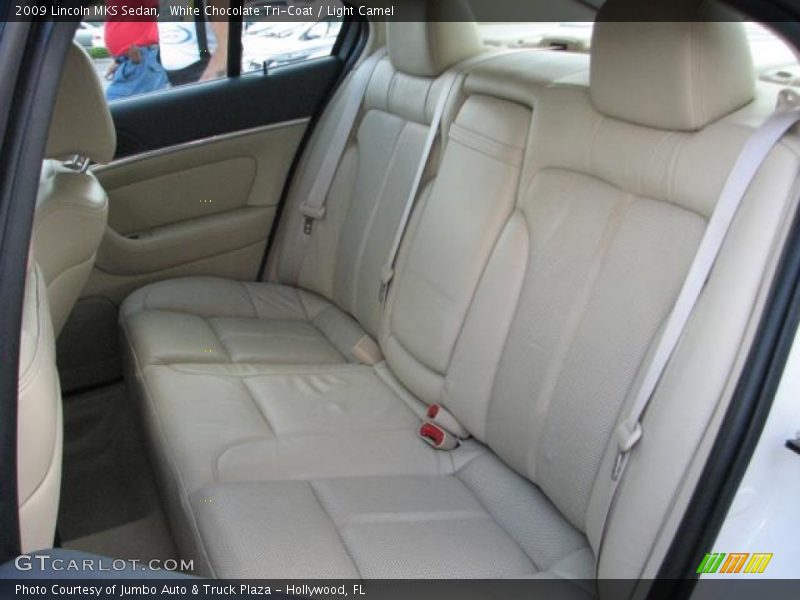 White Chocolate Tri-Coat / Light Camel 2009 Lincoln MKS Sedan