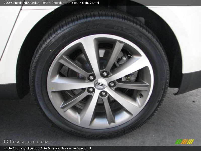 White Chocolate Tri-Coat / Light Camel 2009 Lincoln MKS Sedan