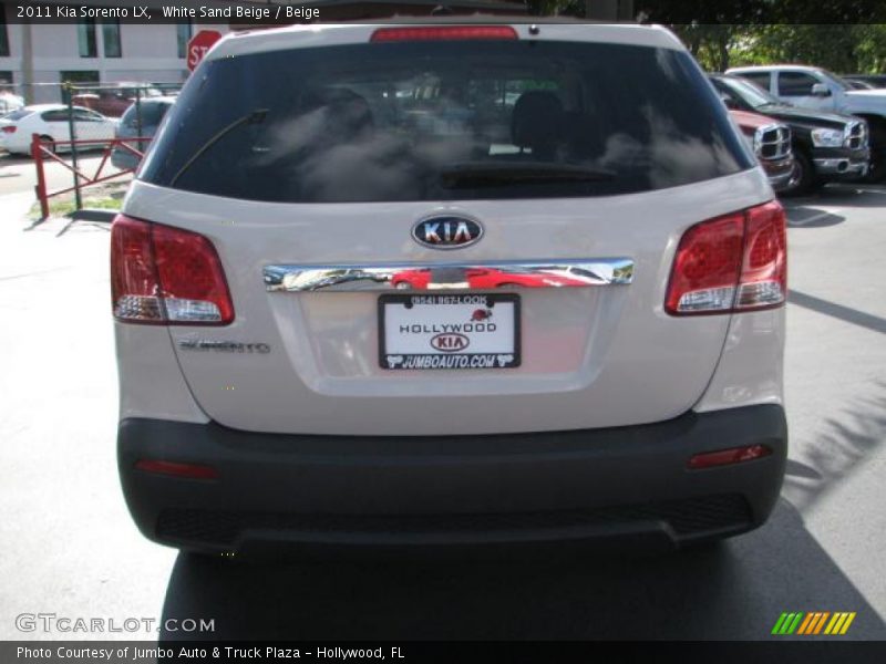 White Sand Beige / Beige 2011 Kia Sorento LX