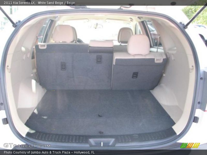 White Sand Beige / Beige 2011 Kia Sorento LX