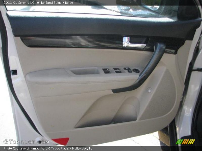 White Sand Beige / Beige 2011 Kia Sorento LX