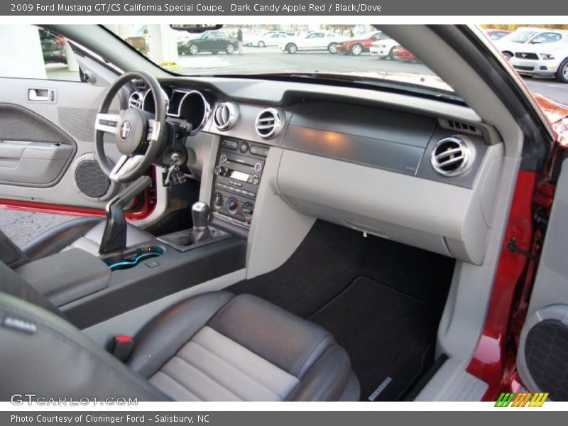 GT/CS California Special dashboard in Black/Dove - 2009 Ford Mustang GT/CS California Special Coupe