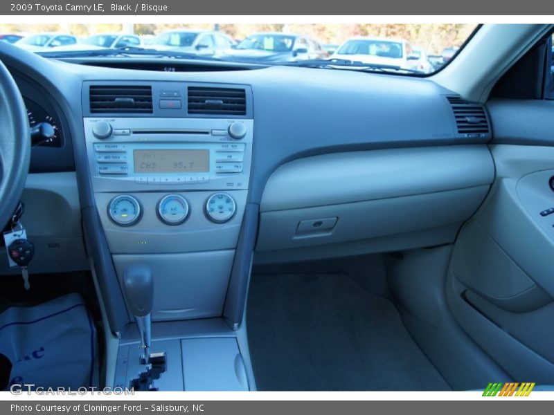 Black / Bisque 2009 Toyota Camry LE