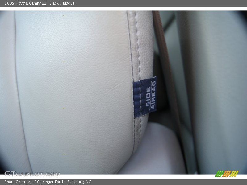 Black / Bisque 2009 Toyota Camry LE