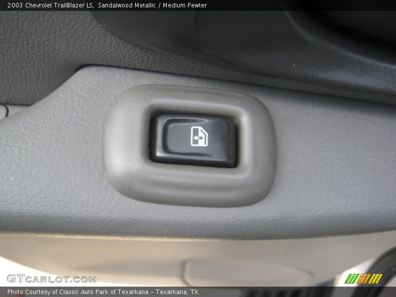Sandalwood Metallic / Medium Pewter 2003 Chevrolet TrailBlazer LS