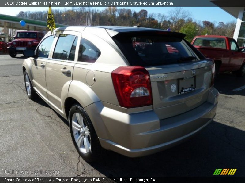 Light Sandstone Metallic / Dark Slate Gray/Medium Graystone 2010 Dodge Caliber Mainstreet
