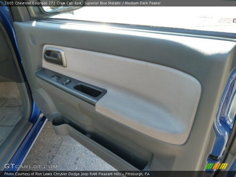 Superior Blue Metallic / Medium Dark Pewter 2005 Chevrolet Colorado Z71 Crew Cab 4x4