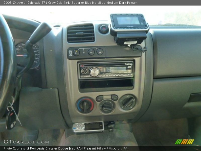 Superior Blue Metallic / Medium Dark Pewter 2005 Chevrolet Colorado Z71 Crew Cab 4x4