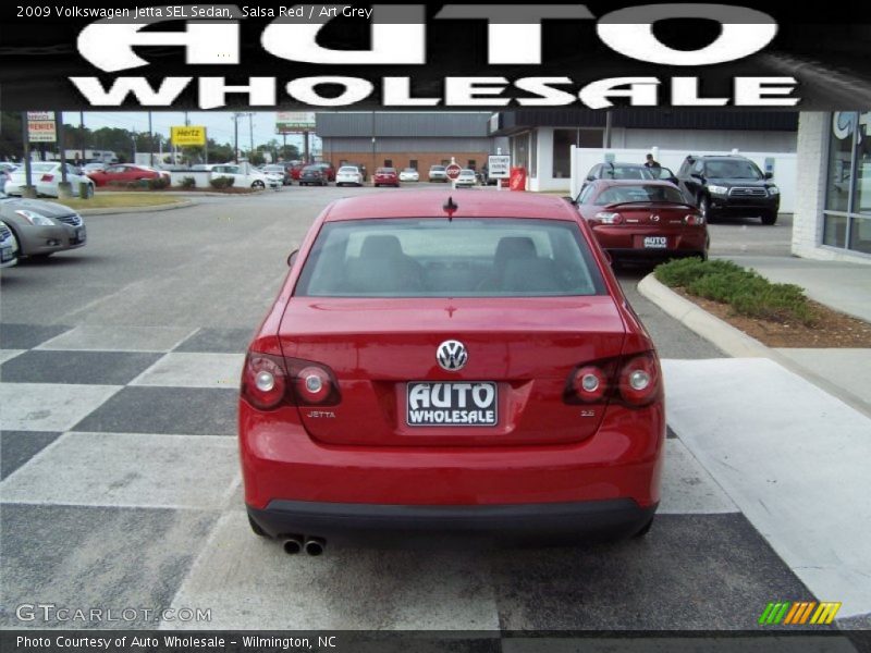 Salsa Red / Art Grey 2009 Volkswagen Jetta SEL Sedan