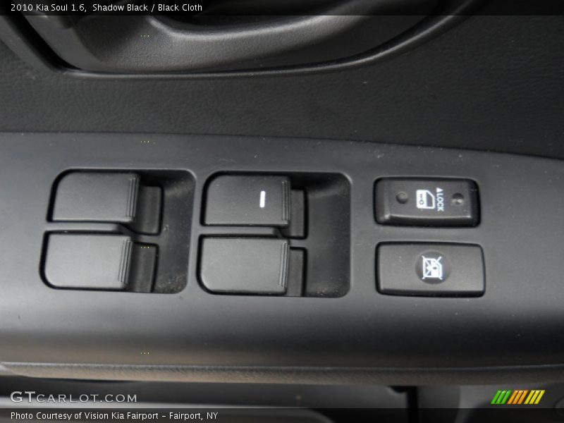 Shadow Black / Black Cloth 2010 Kia Soul 1.6