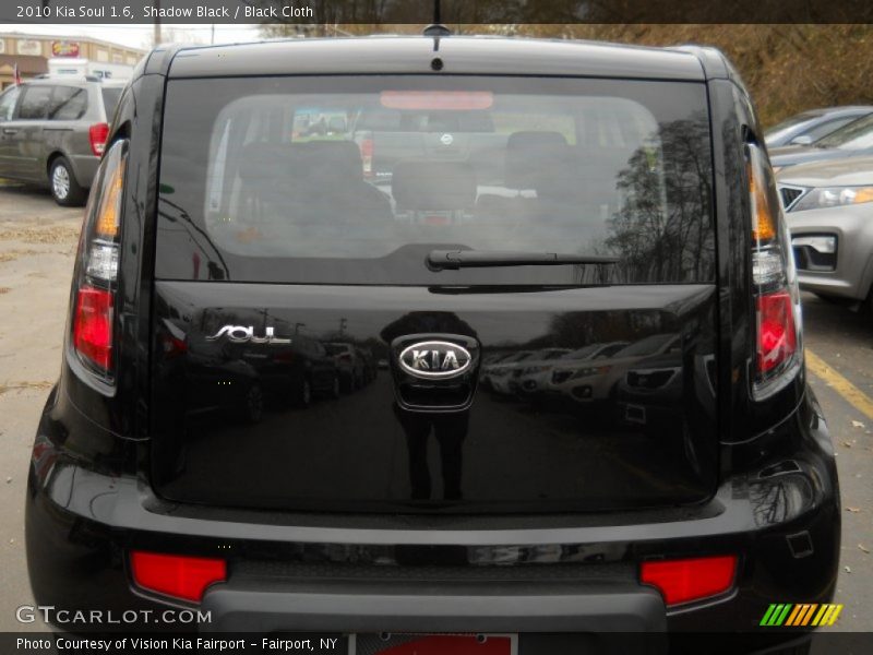 Shadow Black / Black Cloth 2010 Kia Soul 1.6