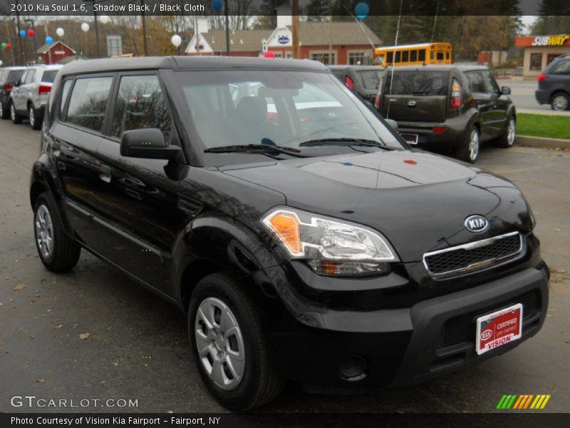 Shadow Black / Black Cloth 2010 Kia Soul 1.6