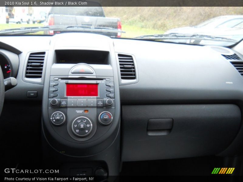 Shadow Black / Black Cloth 2010 Kia Soul 1.6