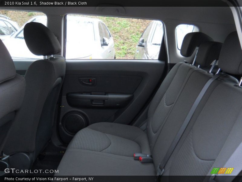 Shadow Black / Black Cloth 2010 Kia Soul 1.6