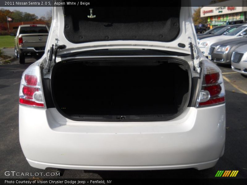 Aspen White / Beige 2011 Nissan Sentra 2.0 S